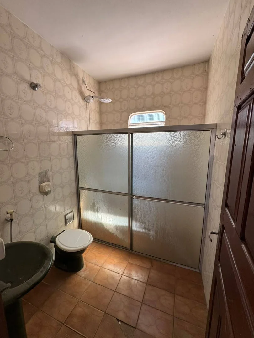 Aluga-se casa bem localizada no  setor Jardim  Brasília em Porto Nacional-To — Miniatura 13