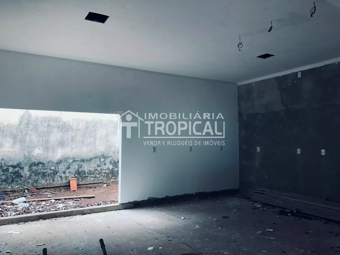 Vende-se casa inacabada bem localizada em Porto Nacional-To. — Miniatura 12