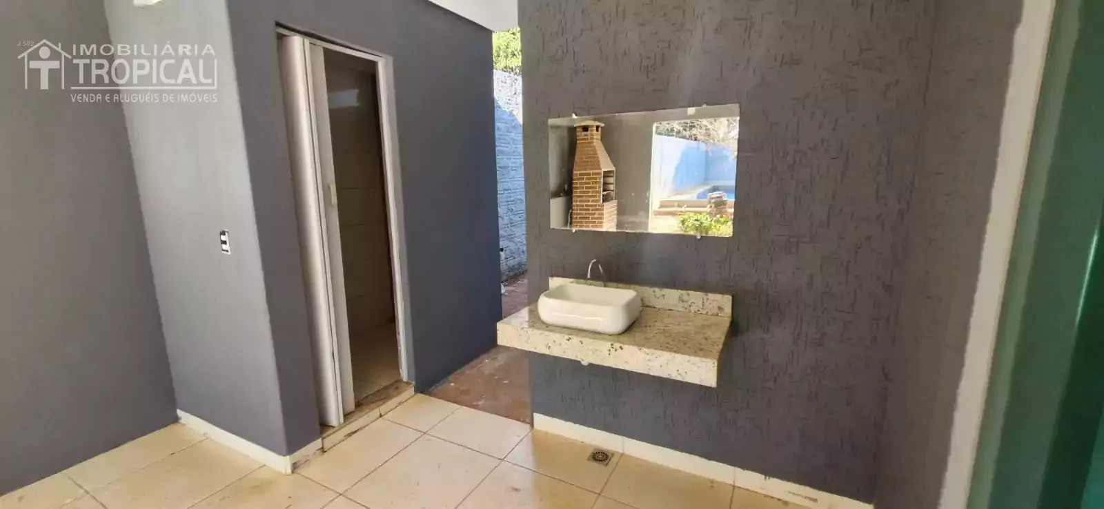 Aluga-se casa com piscina no setor Nova Capital em Porto Nacional-To. — Miniatura 10