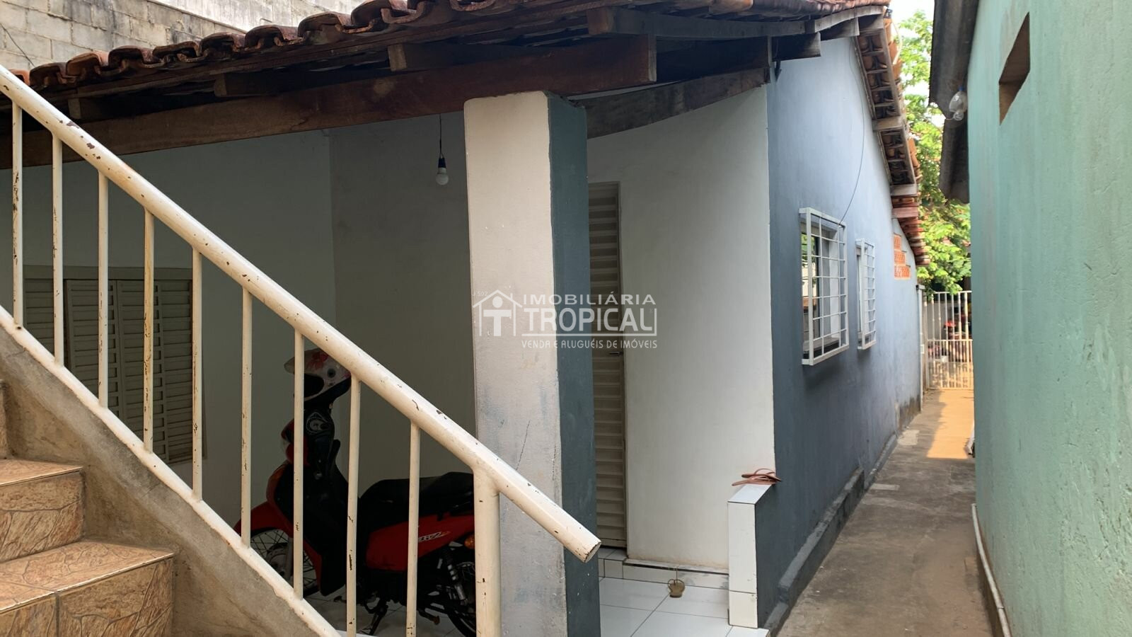 Vende-se prédio comercial com 03 casas no centro de Porto Nacional-To. — Miniatura 4
