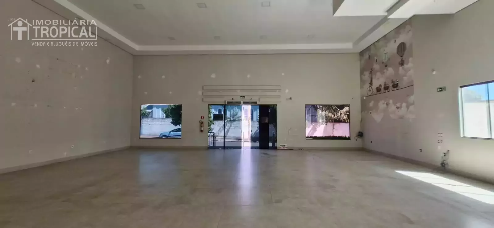 Aluga-se ponto comercial bem localizado no centro de Porto Naconal-To. — Miniatura 5