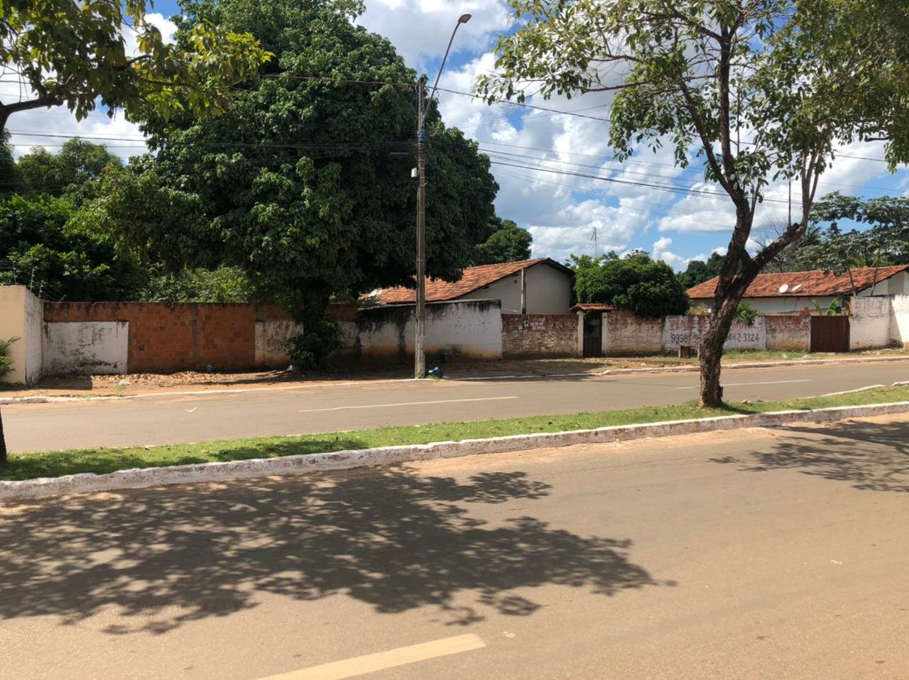 Vende-se Casa com ótima localização em Porto Nacional To — Miniatura 3