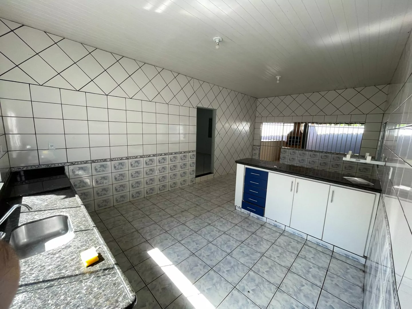 Vendo casa na AV.Joaquim Aires em Porto Nacional-TO — Miniatura 13