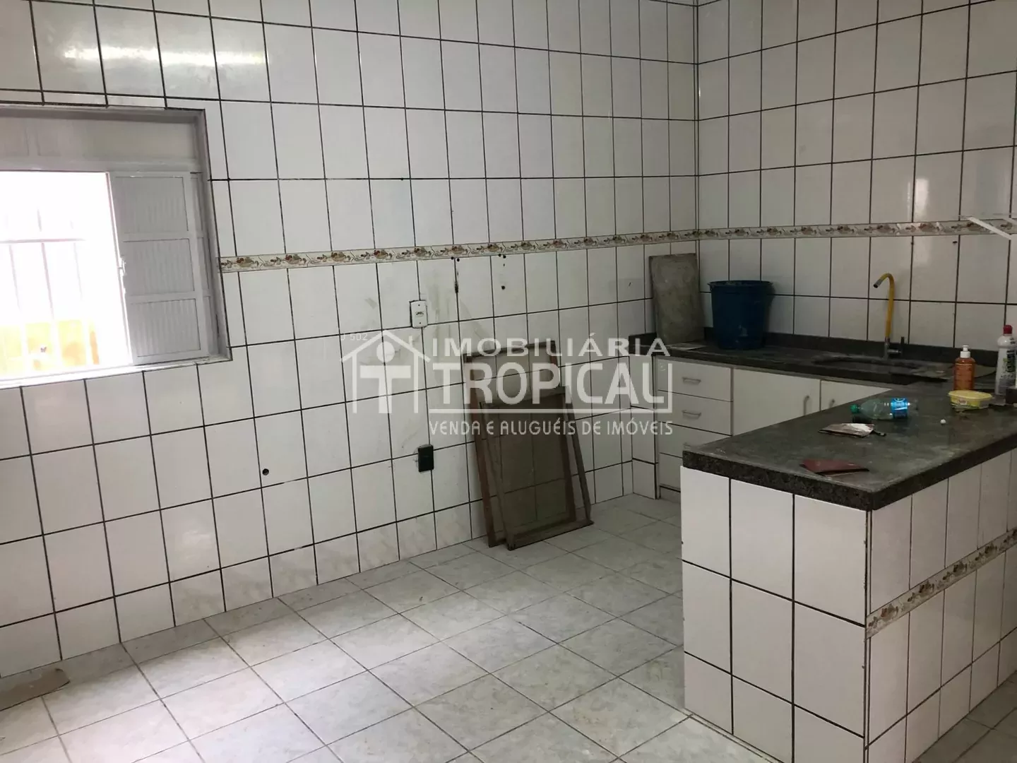Casa à Venda na Pracinha das Mães, Bairro Centro, Bem Localizado em Porto Nacional-TO — Miniatura 22