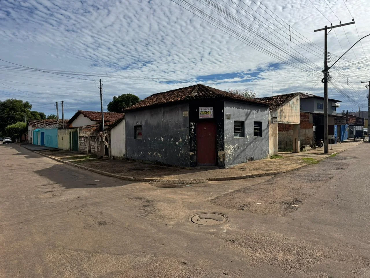 Vendo Terreno com 03 construçoes no Centro de Porto Nacional-TO — Miniatura 3