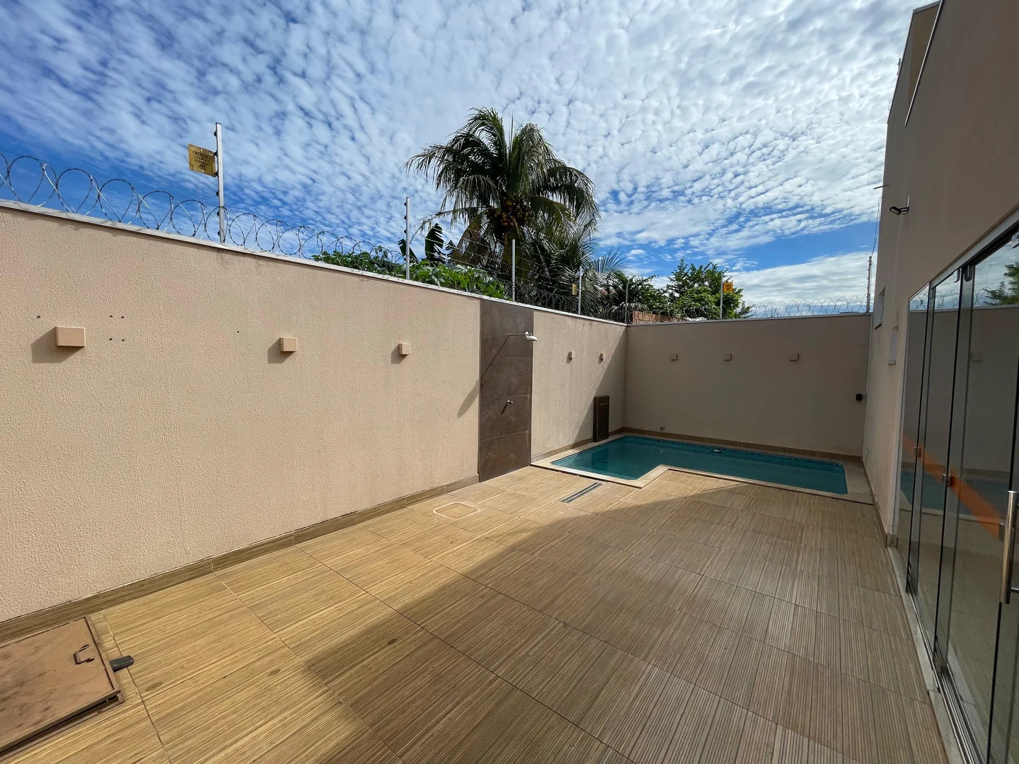 Vendo casa de alto padra localizado no setor Jardim America em Porto Nacional-TO — Miniatura 18