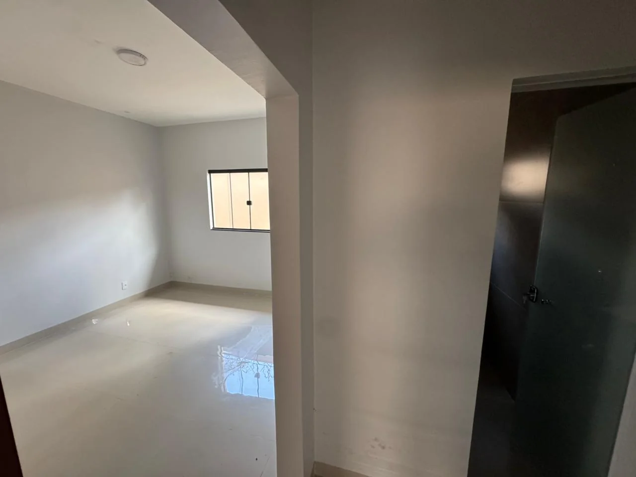 Vendo casa com 04 suites na larje no setor jardim dos Ypes em Porto Nacional-TO — Miniatura 14