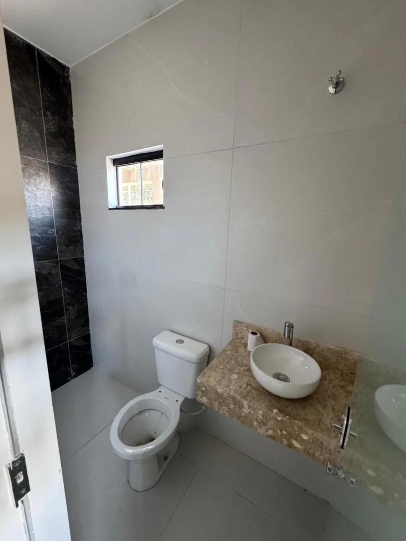 Vendo casa com 04 suites na larje no setor jardim dos Ypes em Porto Nacional-TO — Miniatura 9
