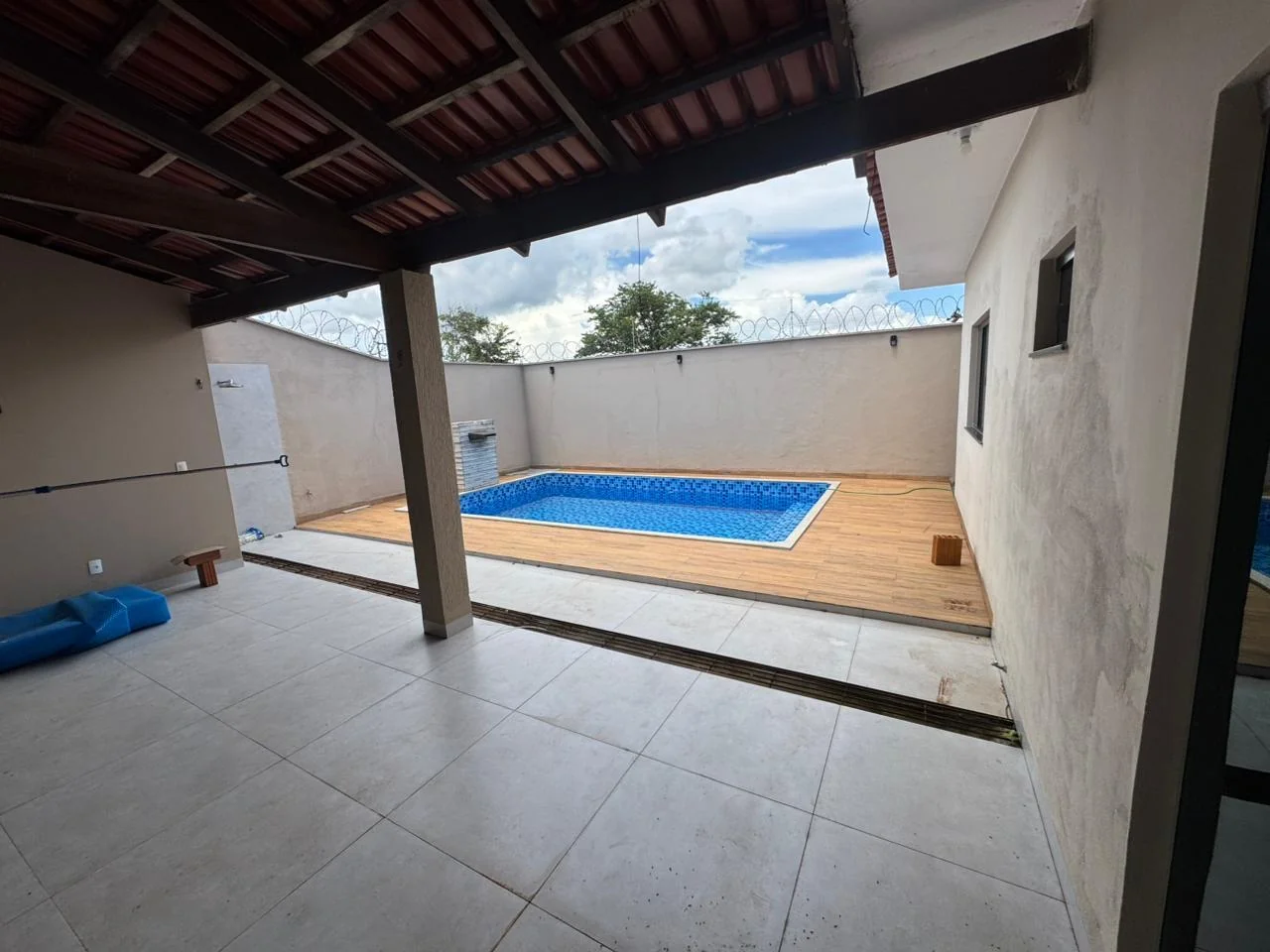 Vendo casa com 04 suites na larje no setor jardim dos Ypes em Porto Nacional-TO — Miniatura 20