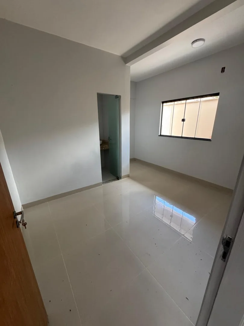 Vendo casa com 04 suites na larje no setor jardim dos Ypes em Porto Nacional-TO — Miniatura 8