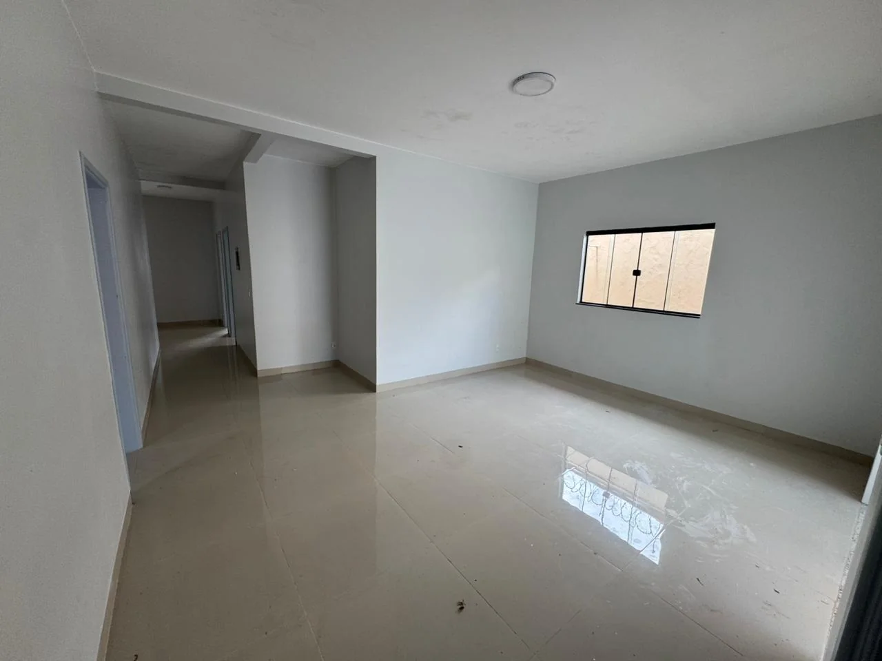 Vendo casa com 04 suites na larje no setor jardim dos Ypes em Porto Nacional-TO — Miniatura 7