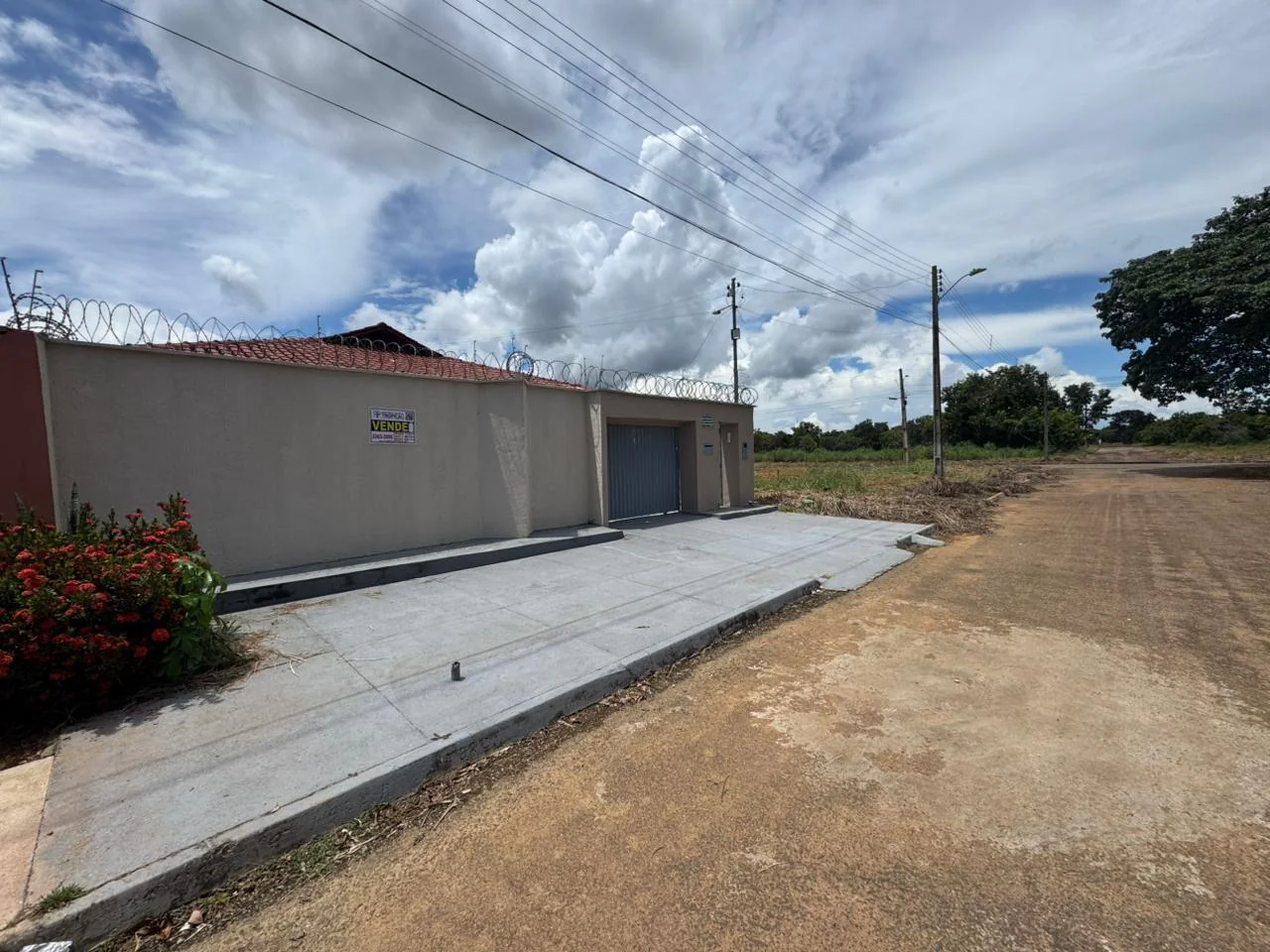 Vendo casa com 04 suites na larje no setor jardim dos Ypes em Porto Nacional-TO — Miniatura 3