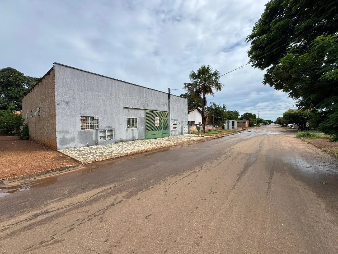 Condominio com 8 kit nets na Av. Tocantins no setor vila nova em Porto Nacional-TO. — Miniatura 3
