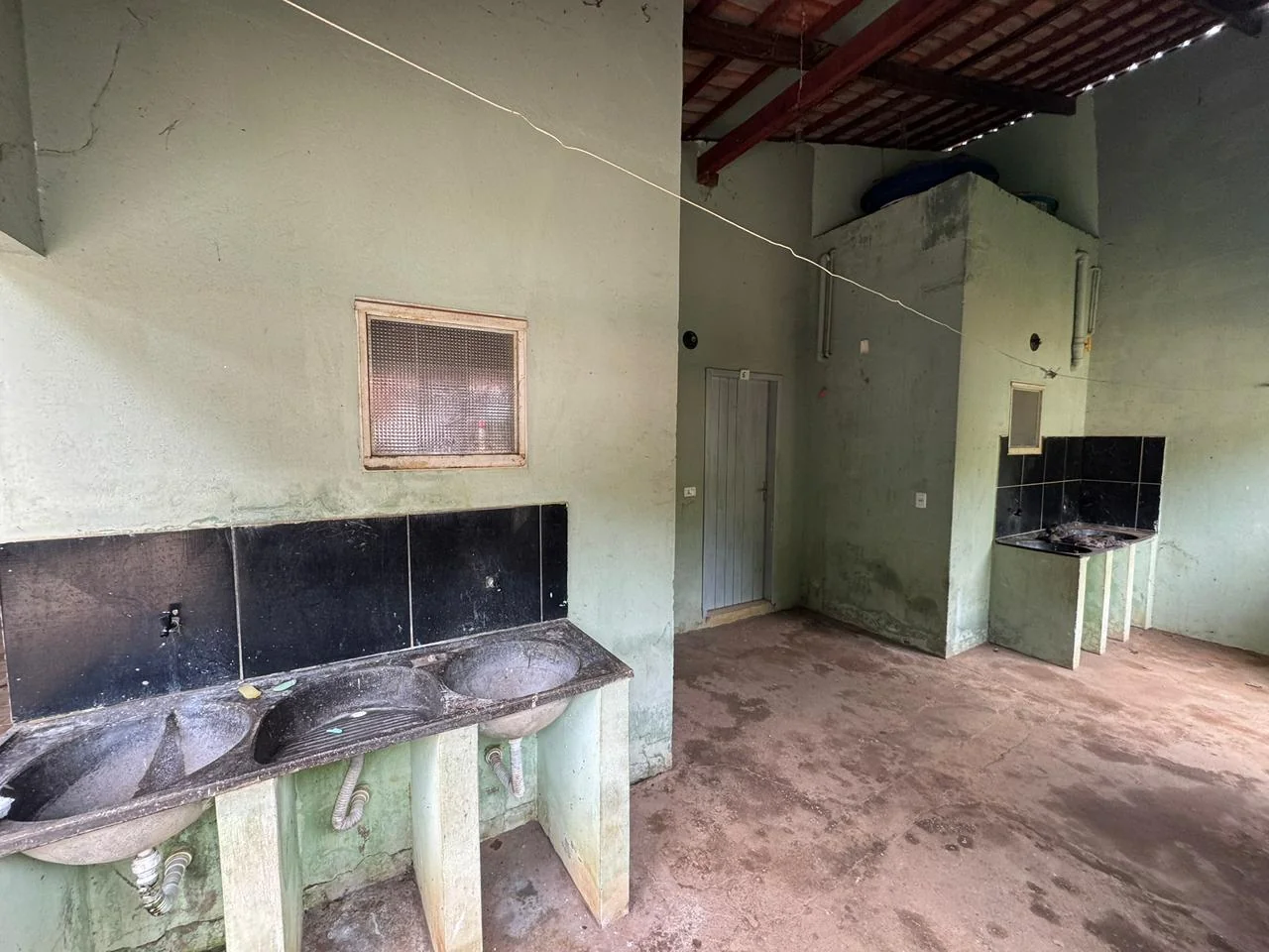 Condominio com 8 kit nets na Av. Tocantins no setor vila nova em Porto Nacional-TO. — Miniatura 8
