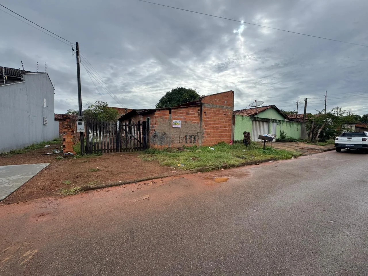 Imóvel com 2 Kitnets + Galpão à Venda – Ótima Oportunidade de Renda — Miniatura 3