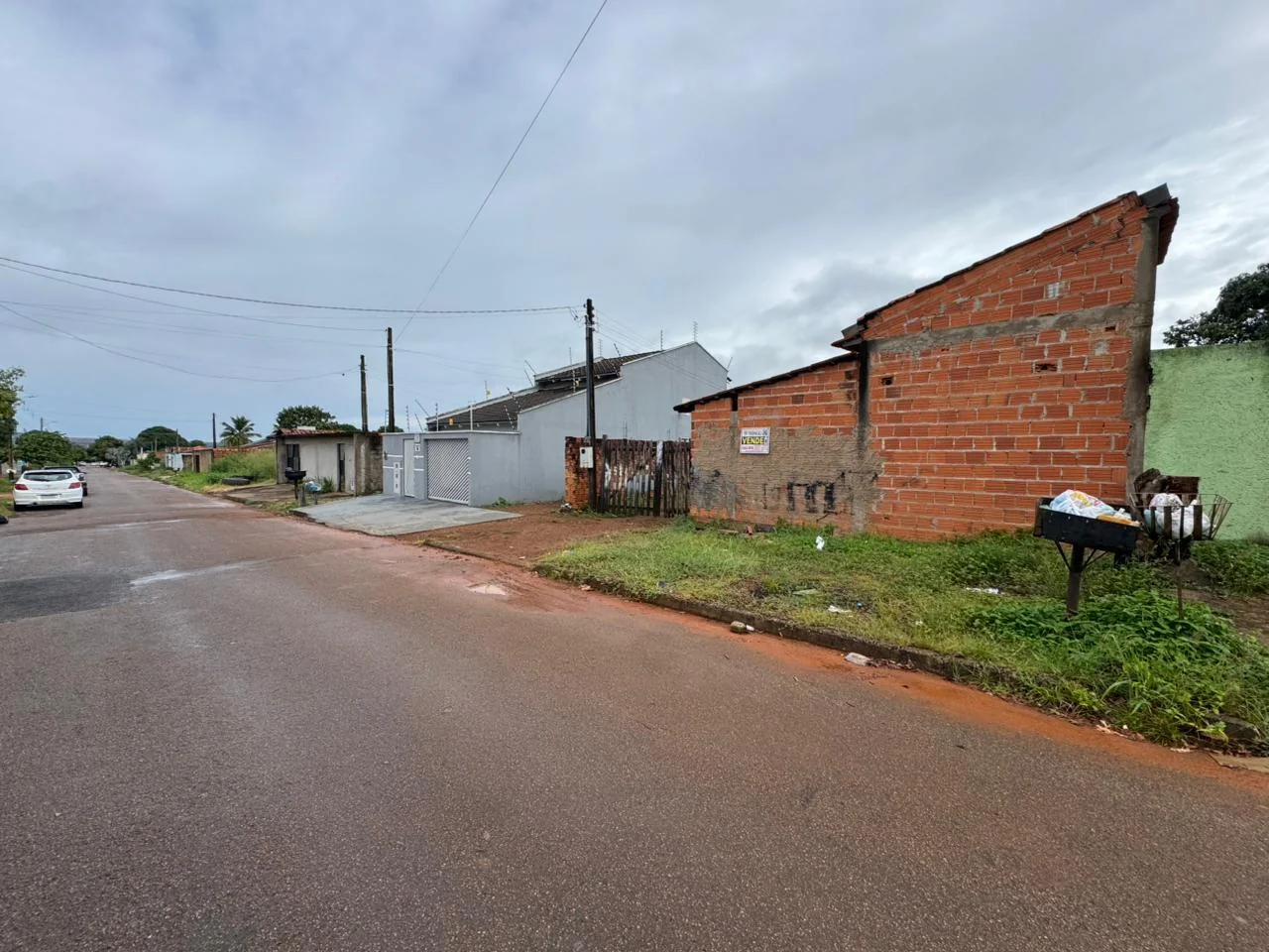 Imóvel com 2 Kitnets + Galpão à Venda – Ótima Oportunidade de Renda — Miniatura 2