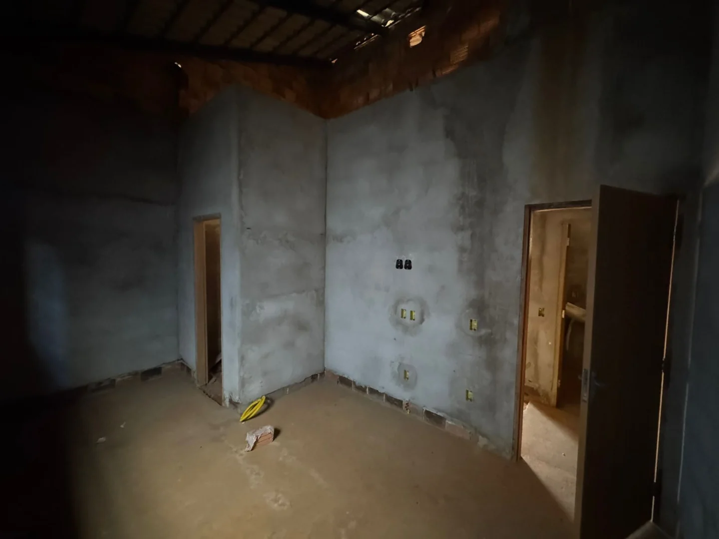 Vendo construçao de uma casa  localizado no setor Jardim Amercia em Porto Nacional. — Miniatura 8