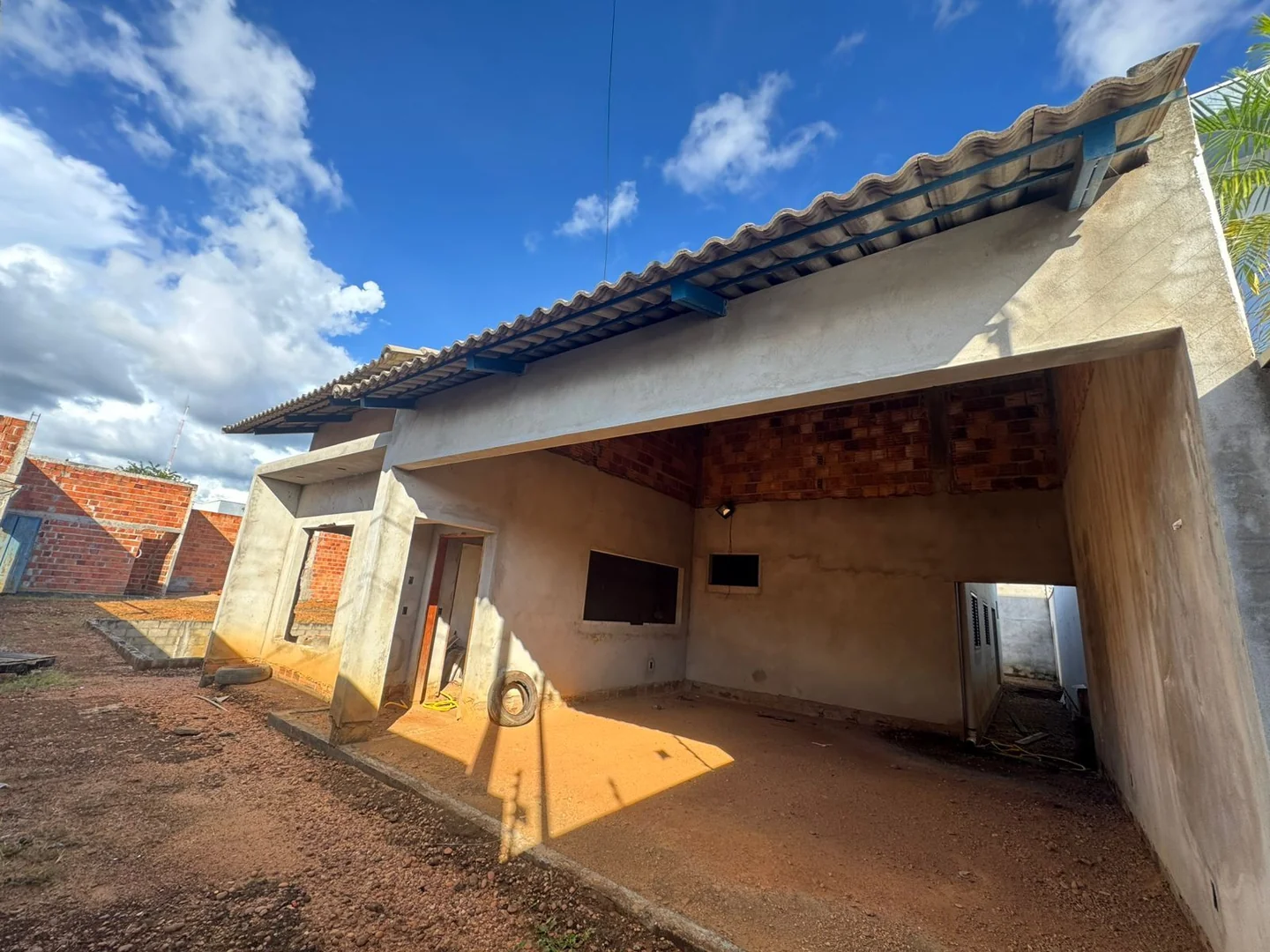 Vendo construçao de uma casa  localizado no setor Jardim Amercia em Porto Nacional. — Miniatura 4