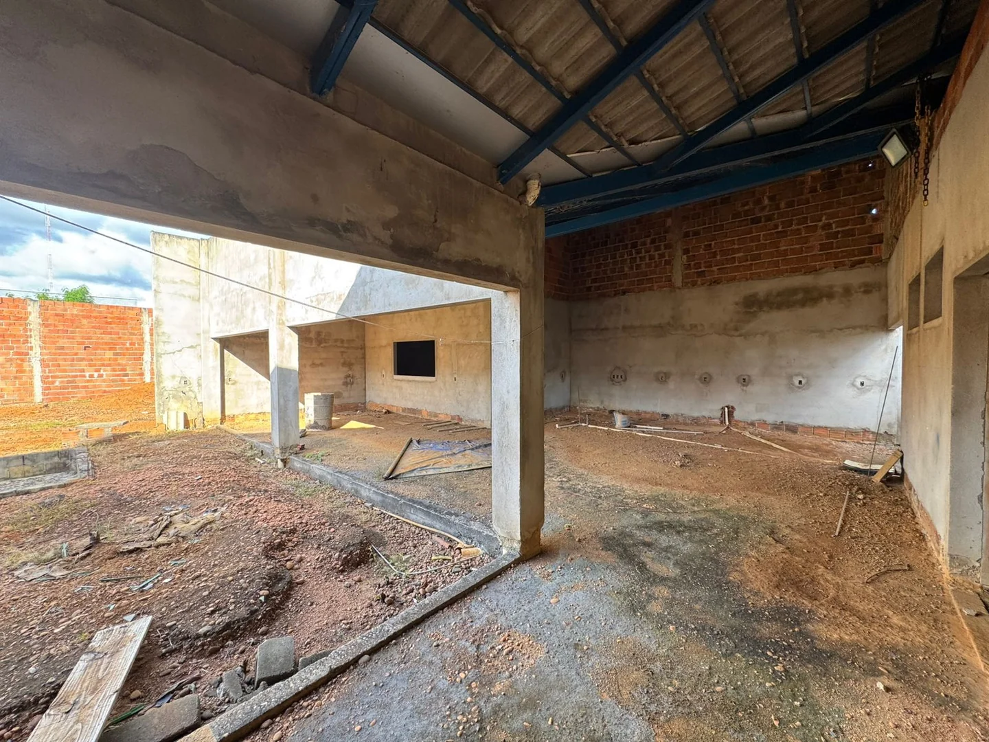 Vendo construçao de uma casa  localizado no setor Jardim Amercia em Porto Nacional. — Miniatura 14