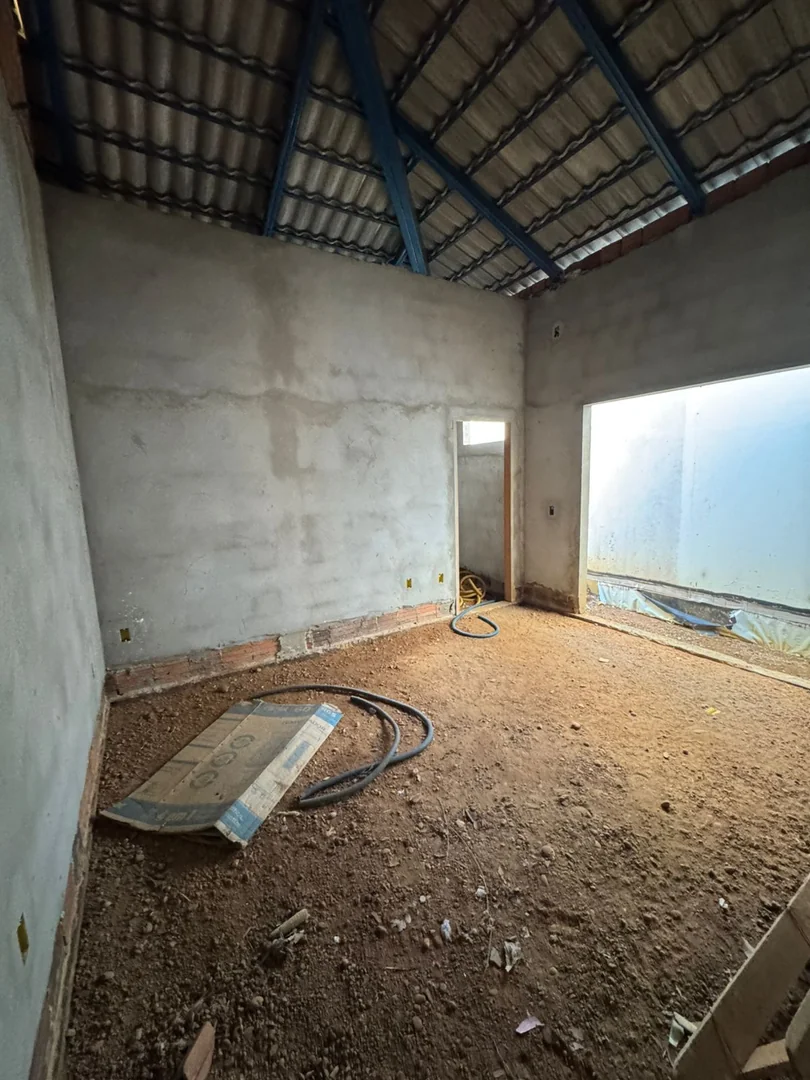 Vendo construçao de uma casa  localizado no setor Jardim Amercia em Porto Nacional. — Miniatura 11