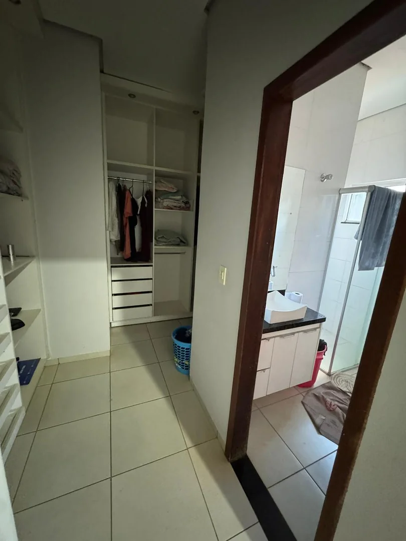 Casa de Alto Padrão no Setor Jardim América – Sobrado Exclusivo — Miniatura 9
