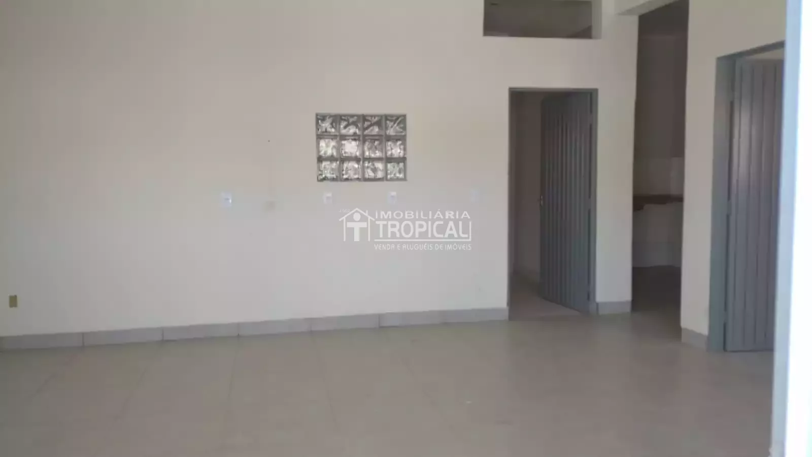 Vende-se prédio residencial no Jd. Brasília em Porto Nacional-To — Miniatura 8