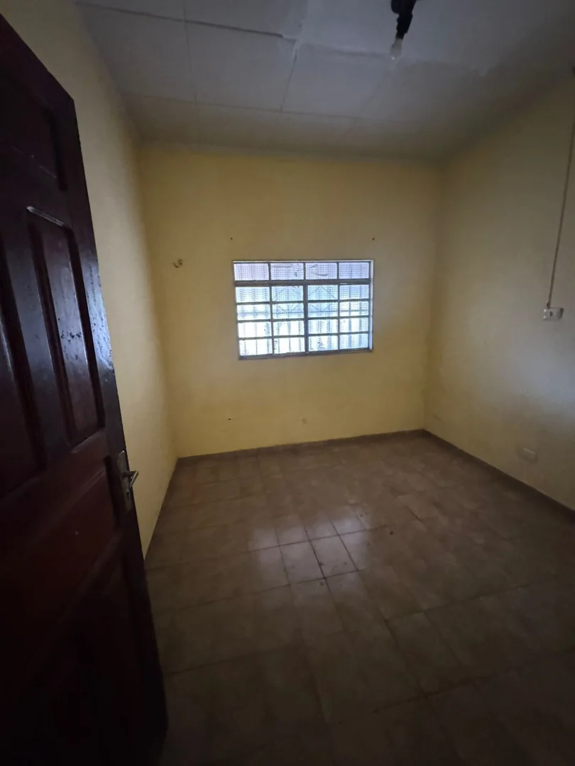 Vendo casa bem localizada no setor Umuarama em Porto Nacional-TO. — Miniatura 9