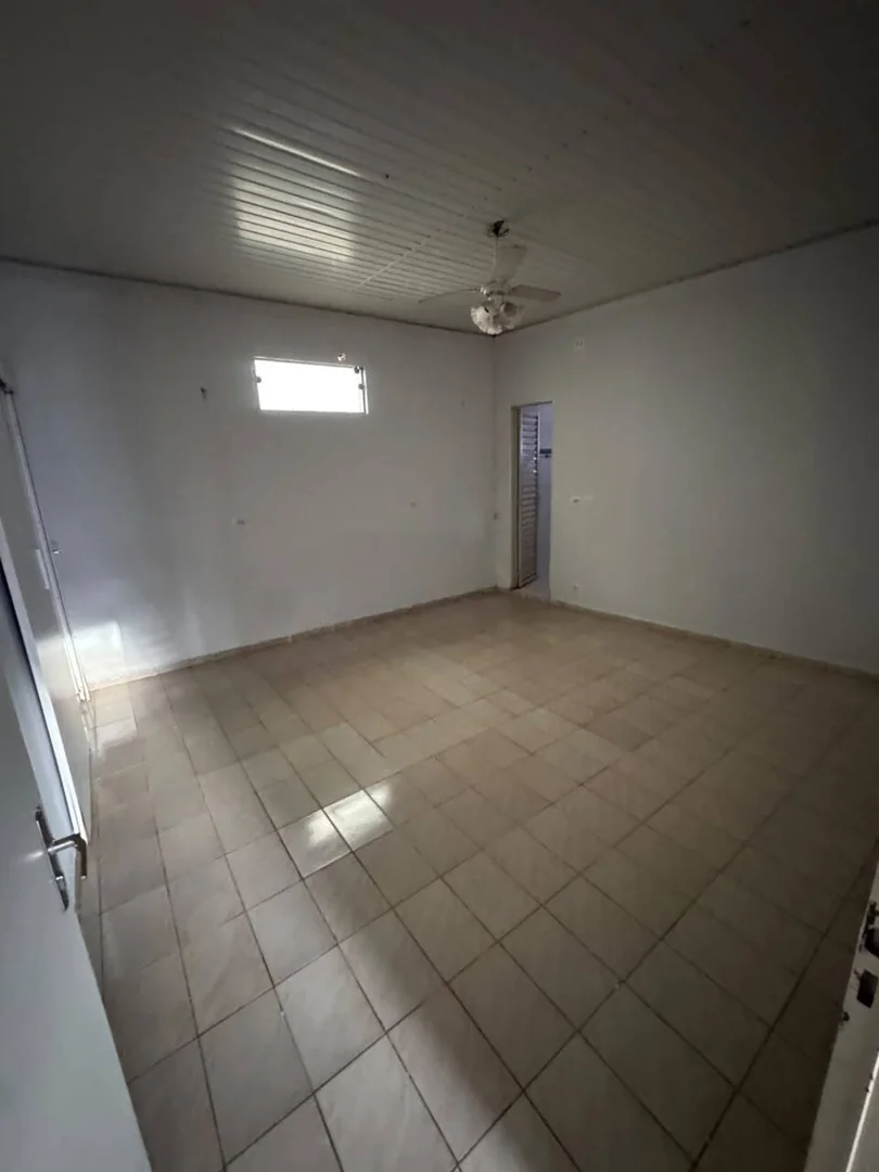 Vendo casa com Piscina Localizado no setor Aeroporto em Porto Nacional — Miniatura 9