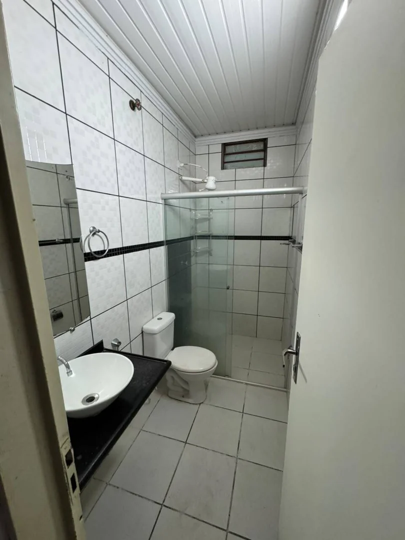 Vendo casa com Piscina Localizado no setor Aeroporto em Porto Nacional — Miniatura 10