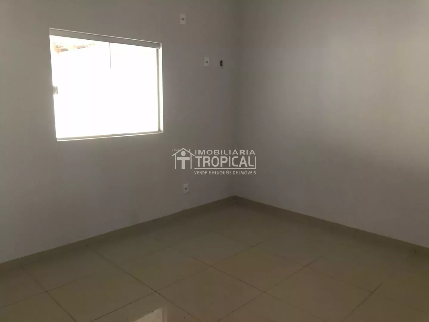 Aluga-se casa no setor Jd. América em Porto Nacional-To. — Miniatura 10