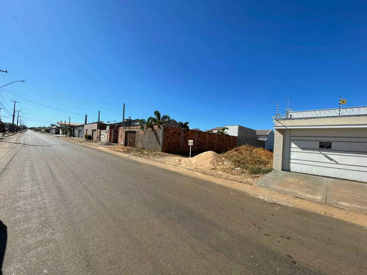 Lote a Venda na AV. Condorcet no setor Jardim  America em Porto Nacional-TO — Miniatura 4