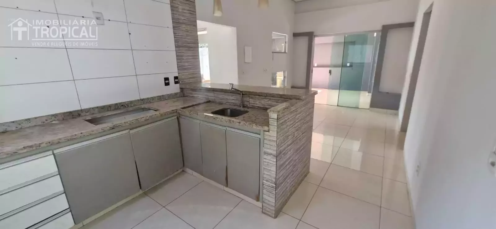 Aluga-se casa com piscina no setor Nova Capital em Porto Nacional-To. — Miniatura 15