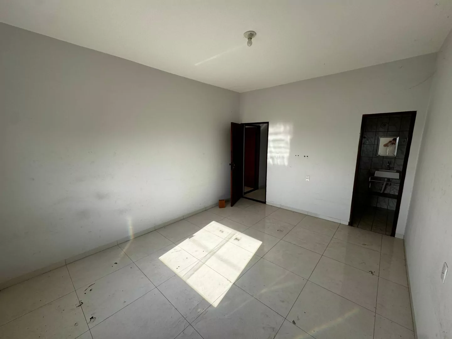 Vendo Ponto Comercial e 01 apartamento na av. Tocantins em Porto Nacional-TO — Miniatura 18