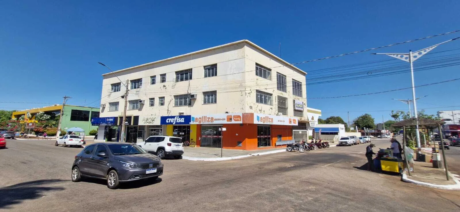 ALUGA-SE PRÉDIO  RESIDENCIAL  NO CENTRO DE PORTO NACIONAL- TO — Miniatura 3