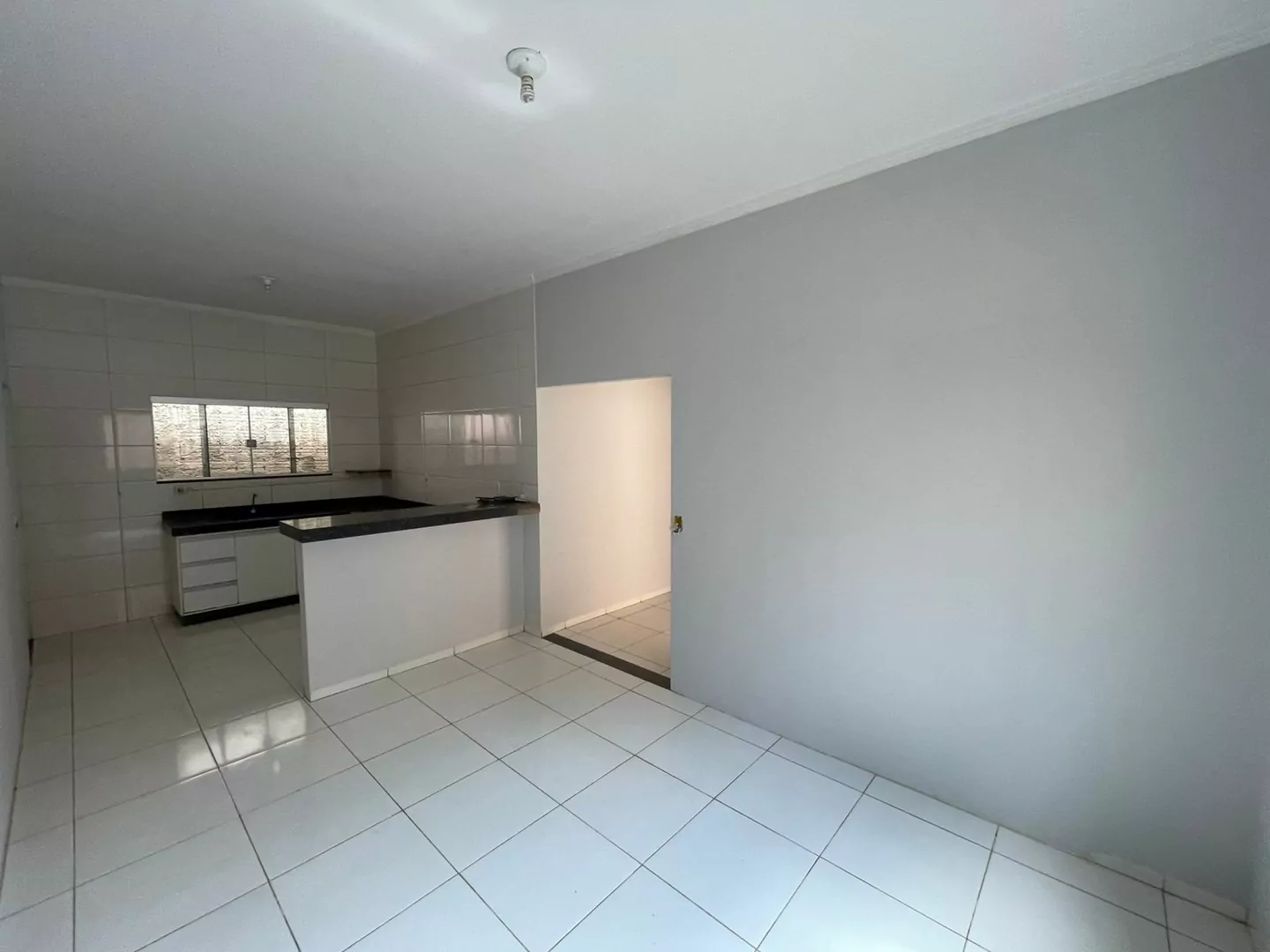 Vendo casa no setor Tropical Palmas em Porto Nacional-TO — Miniatura 8