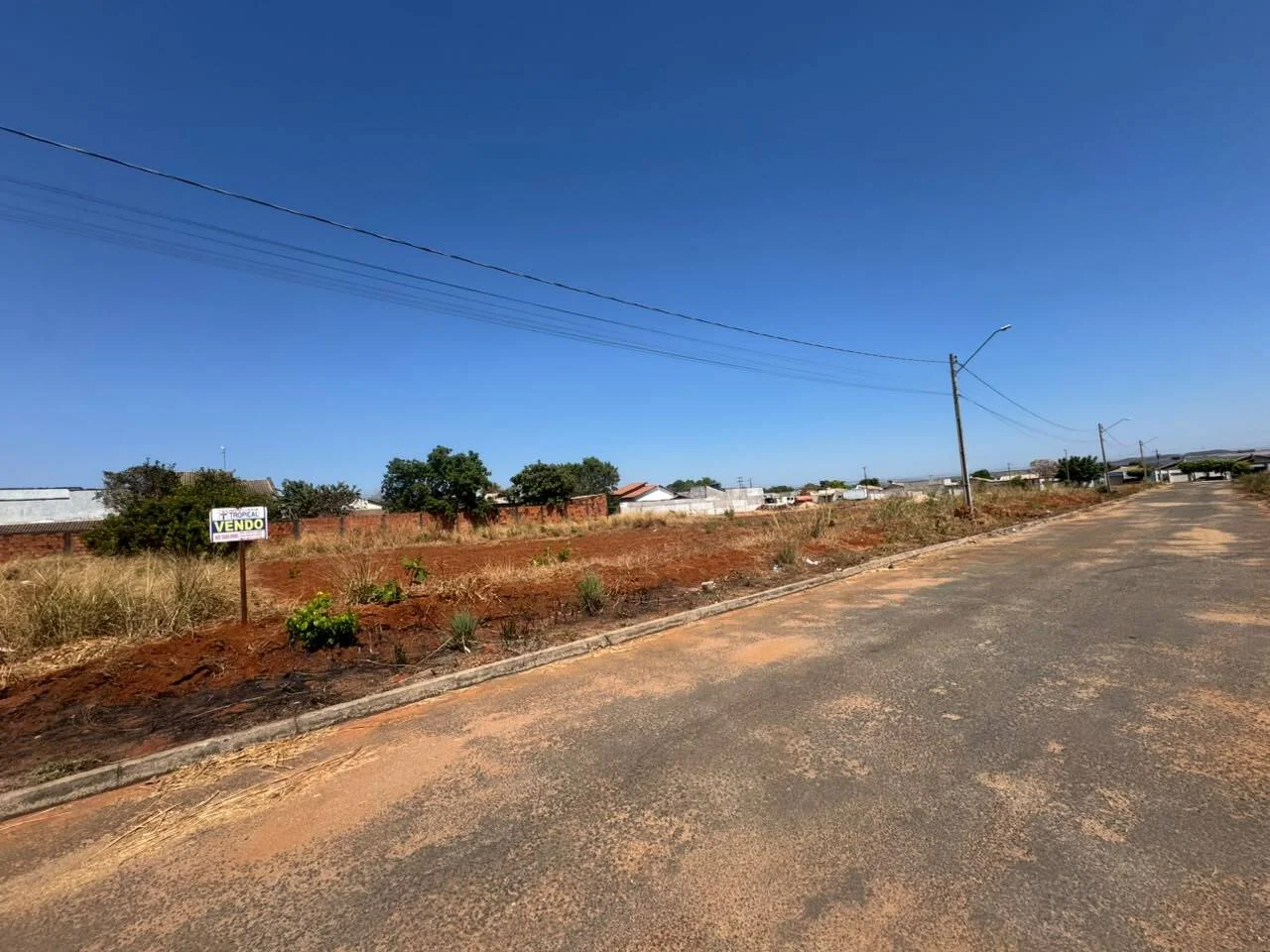 Vendo lote Residencial Localizado no setor Guaxupe em Porto Nacional-TO. — Miniatura 3