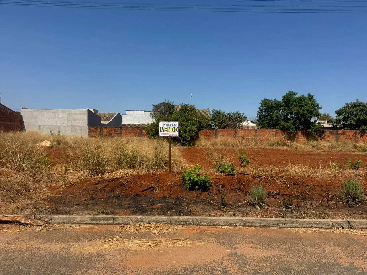 Vendo lote Residencial Localizado no setor Guaxupe em Porto Nacional-TO. — Miniatura 2