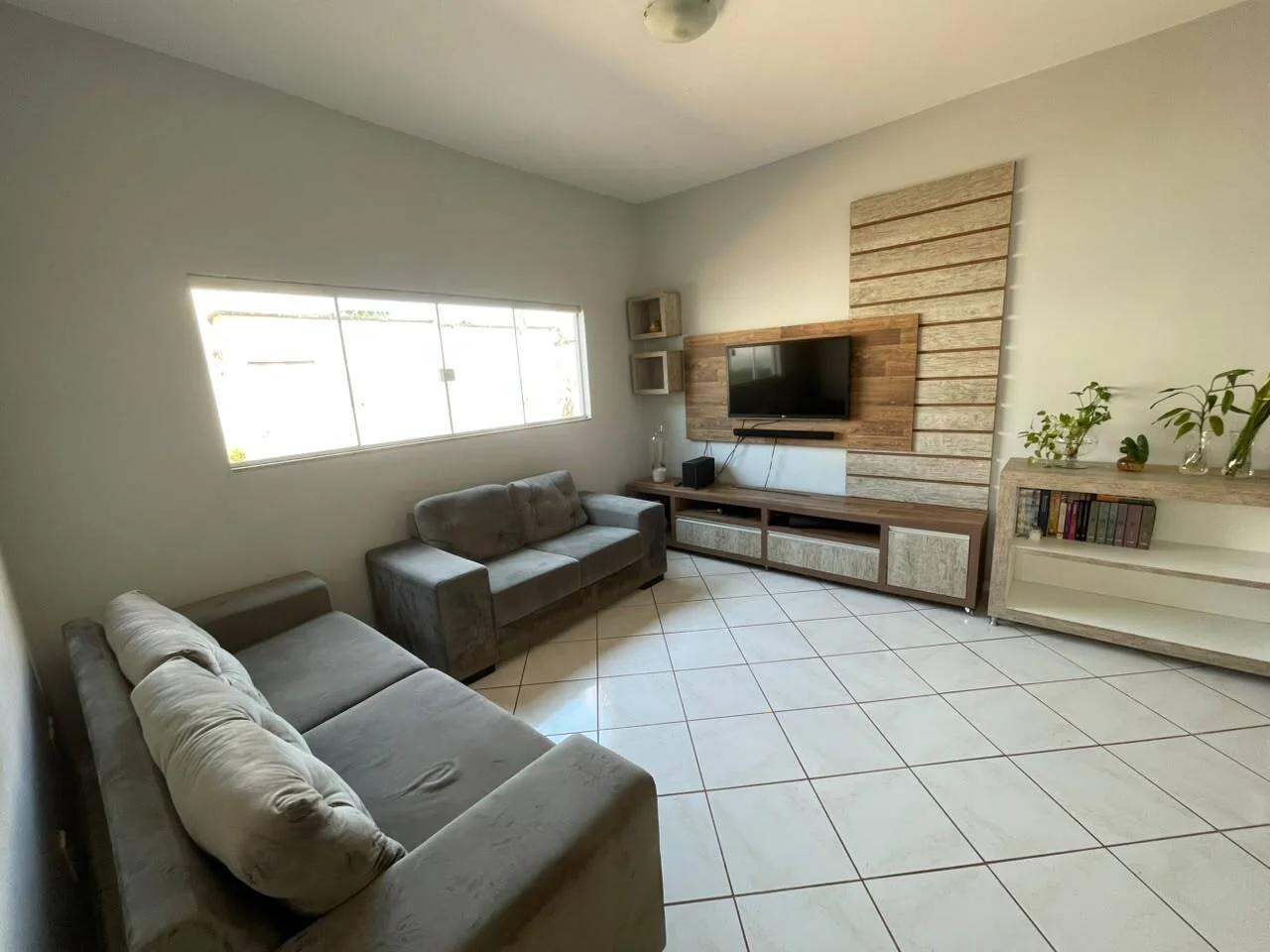 Excelente Casa no Setor Aeroporto, Porto Nacional-TO – Terreno Amplo de 600m² — Miniatura 8