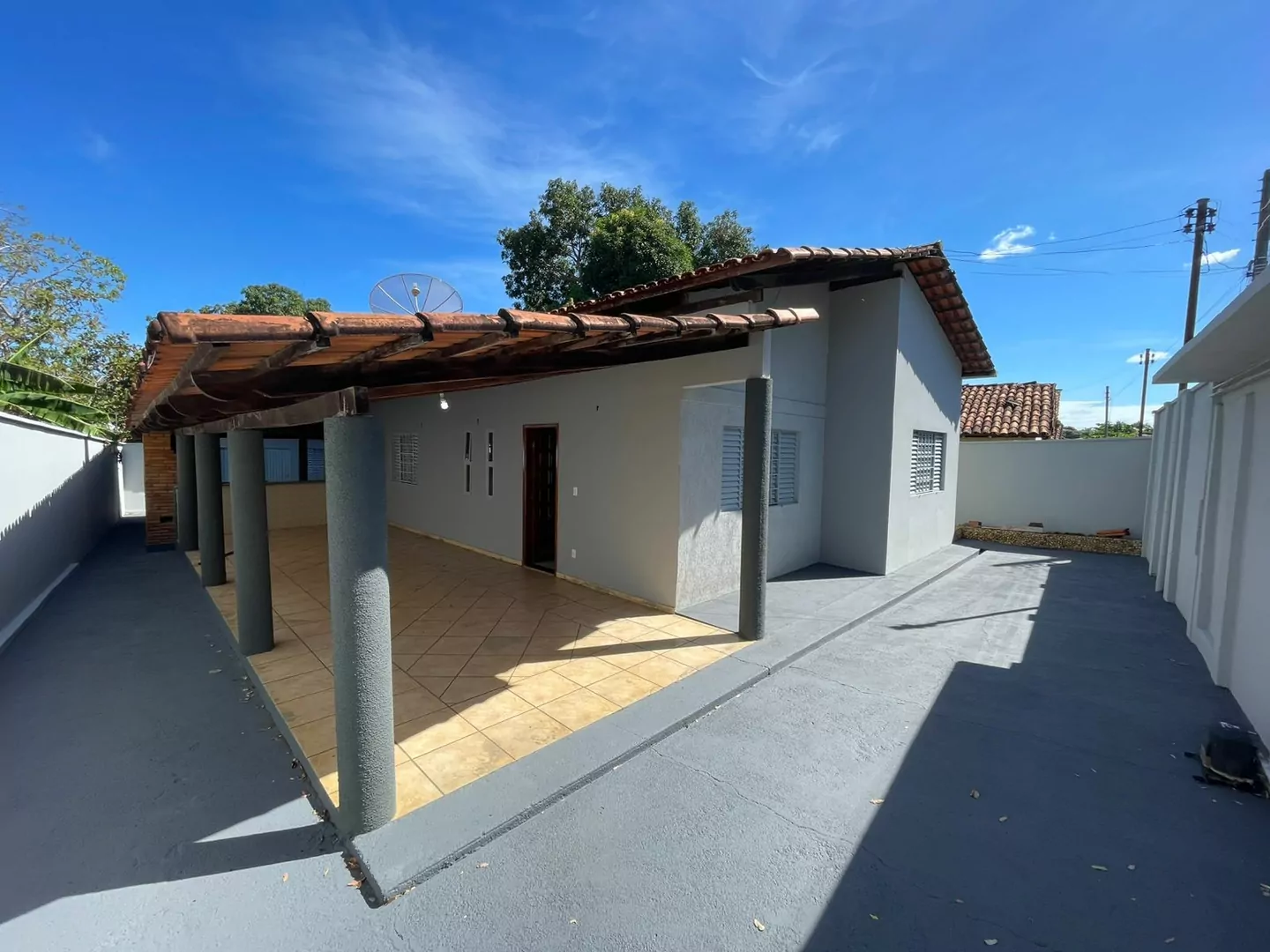 Vendo casa na AV.Joaquim Aires em Porto Nacional-TO — Miniatura 2