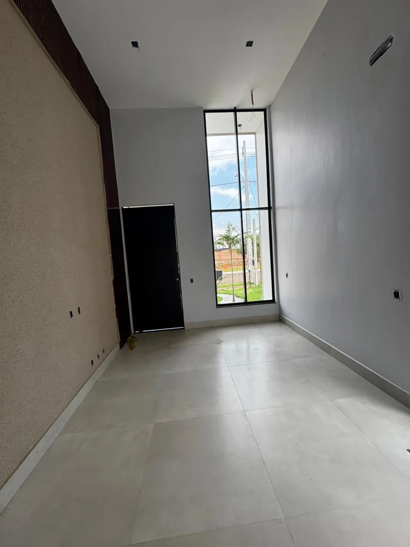 Vendo casa de alto Padrao, Localizada no setor das Mansoes em Porto Nacional-TO — Miniatura 3