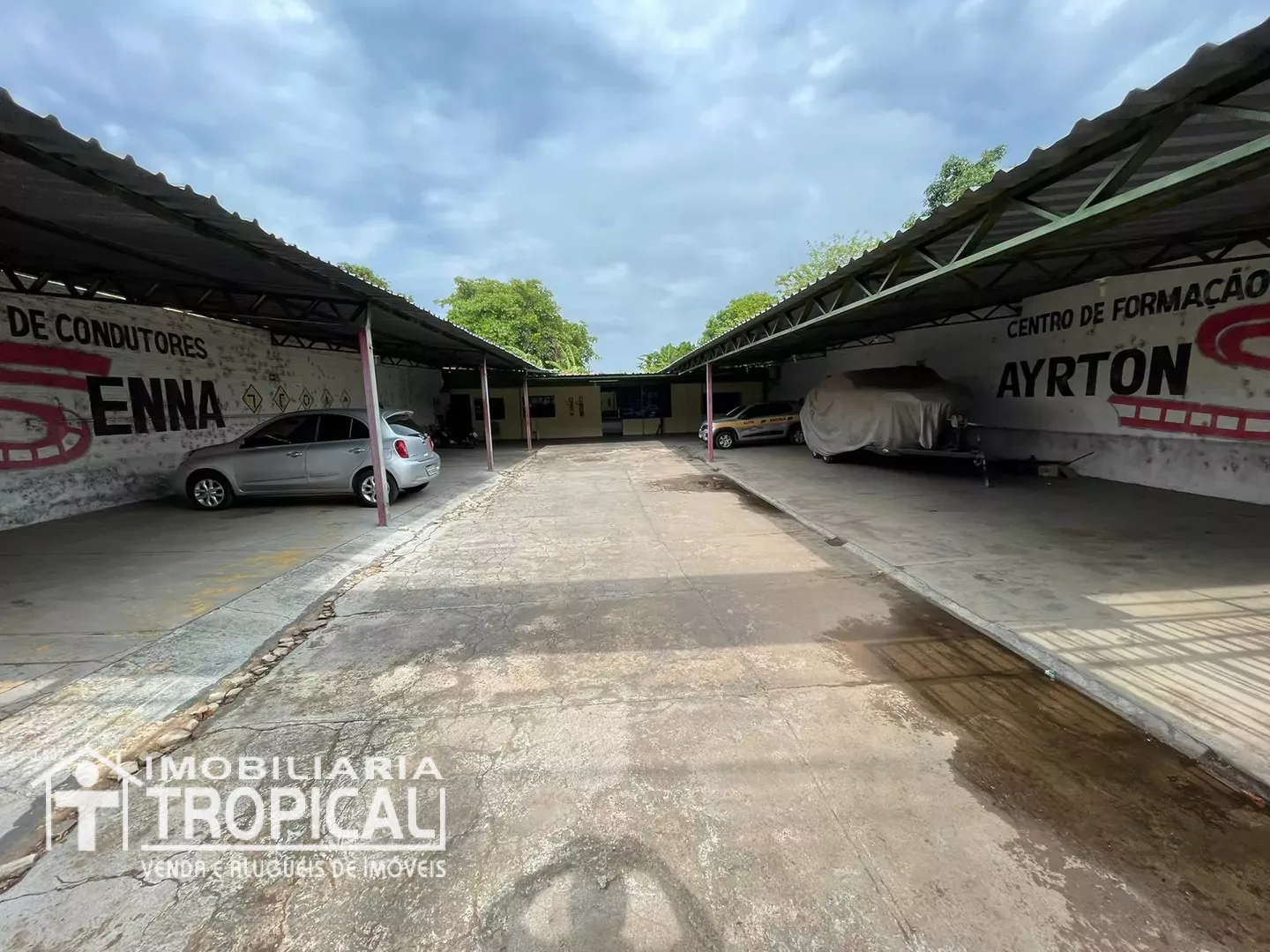 Vendo Ponto Comercial no centro de Porto Nacional-TO na AV. Joaquim Aires. — Miniatura 4