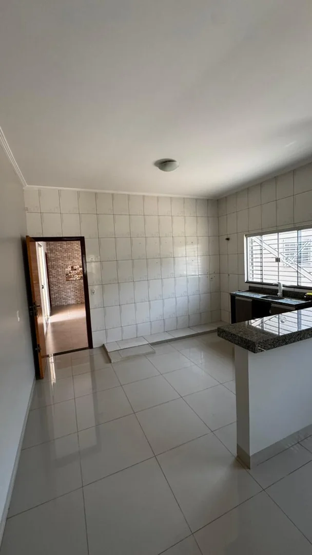 Vendo casa de Alto padrao localizado no setor jardim America em Porto Nacional-TO. — Miniatura 7