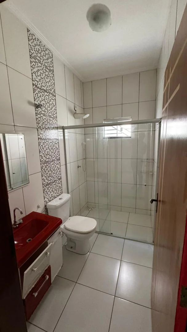 Vendo casa de Alto padrao localizado no setor jardim America em Porto Nacional-TO. — Miniatura 13