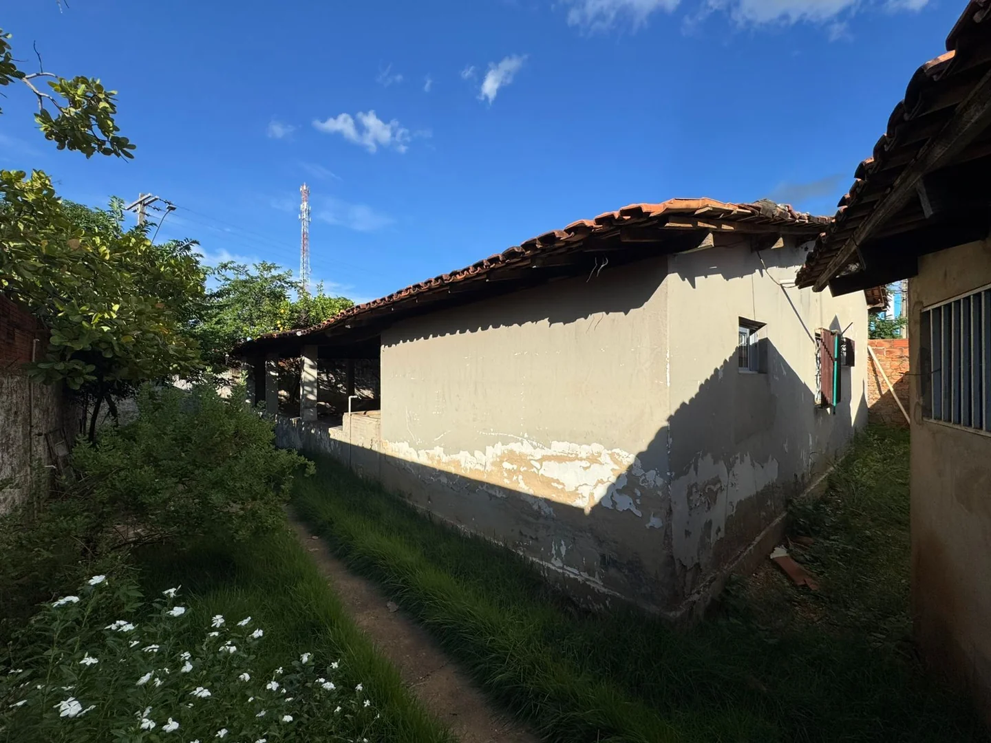 Vendo casa bem localizada no setor Umuarama em Porto Nacional-TO. — Miniatura 12