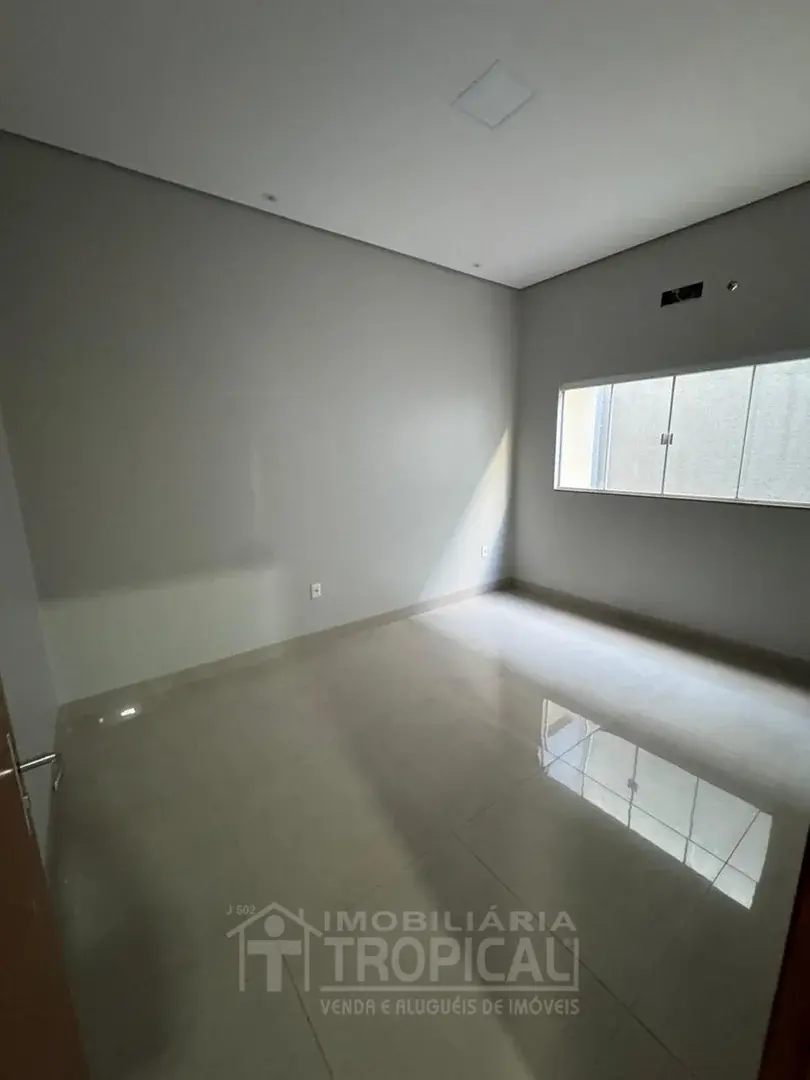 Vende-se casa com energia solar no setor Jd. América em Porto Nacional-To. — Miniatura 12