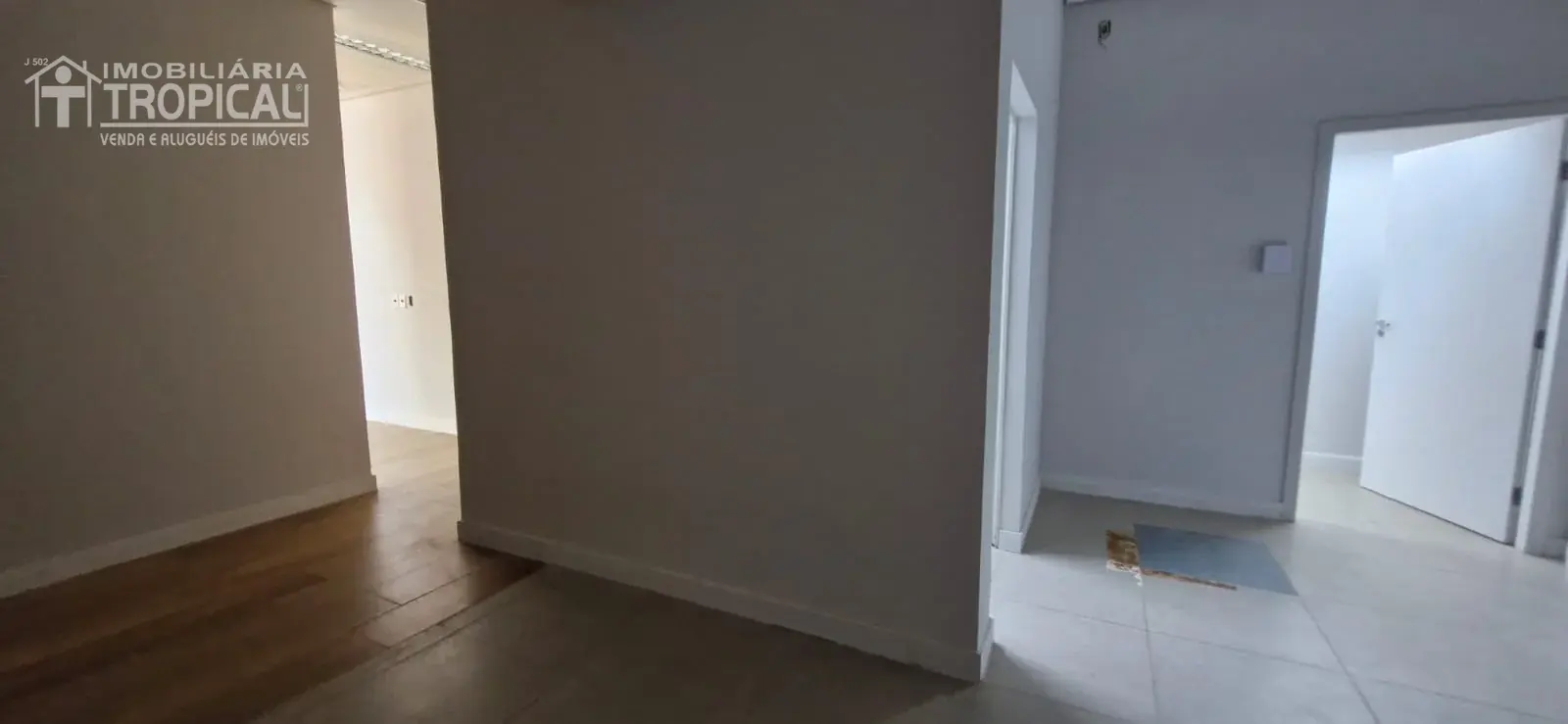 Aluga-se Sala comercial no centro de Porto Nacional-To — Miniatura 20