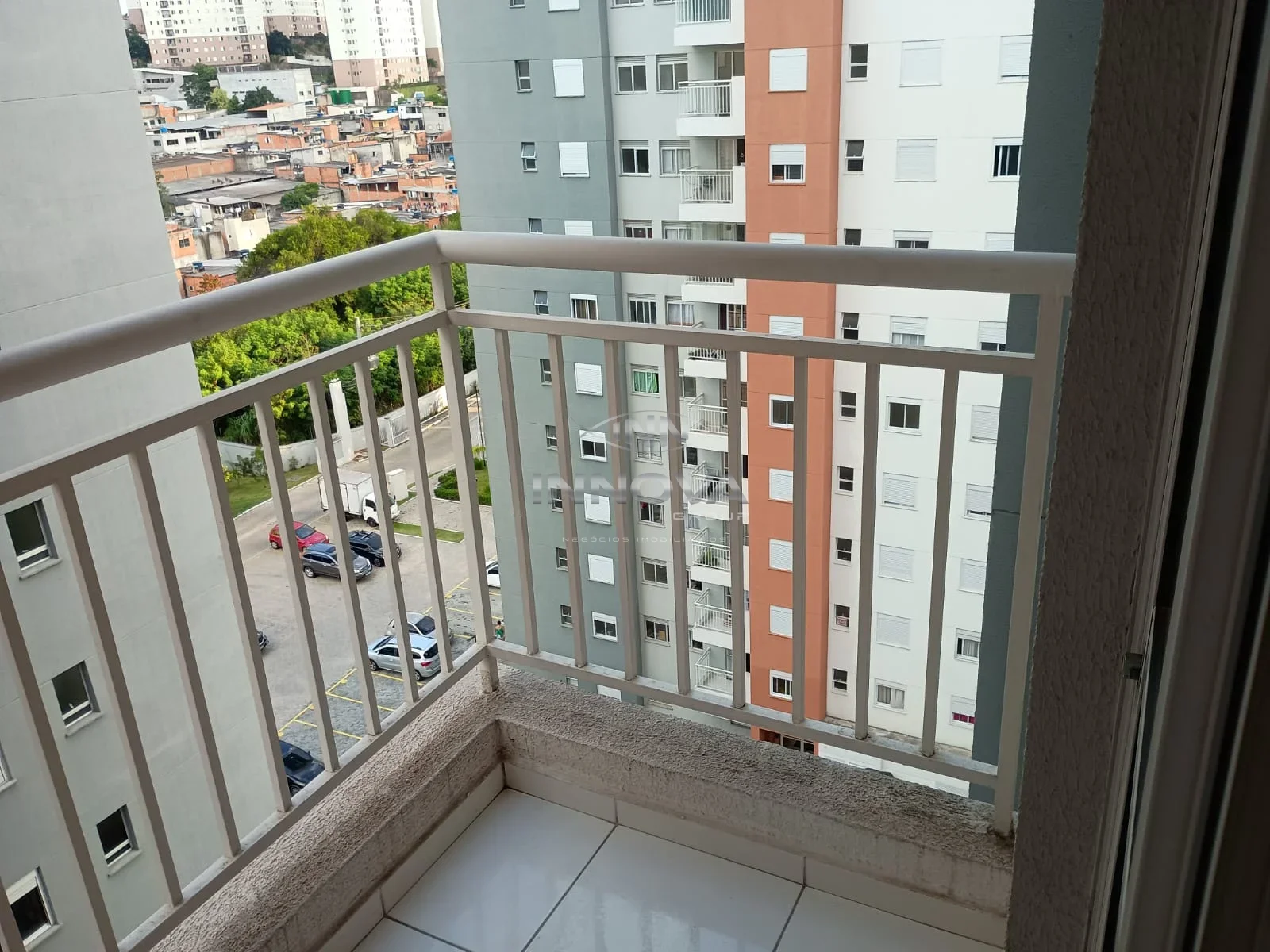Apartamento para venda, 45m², 2 dormitórios, sacada, vaga e lazer, no Jd Santa Tereza, Carapicuiba
