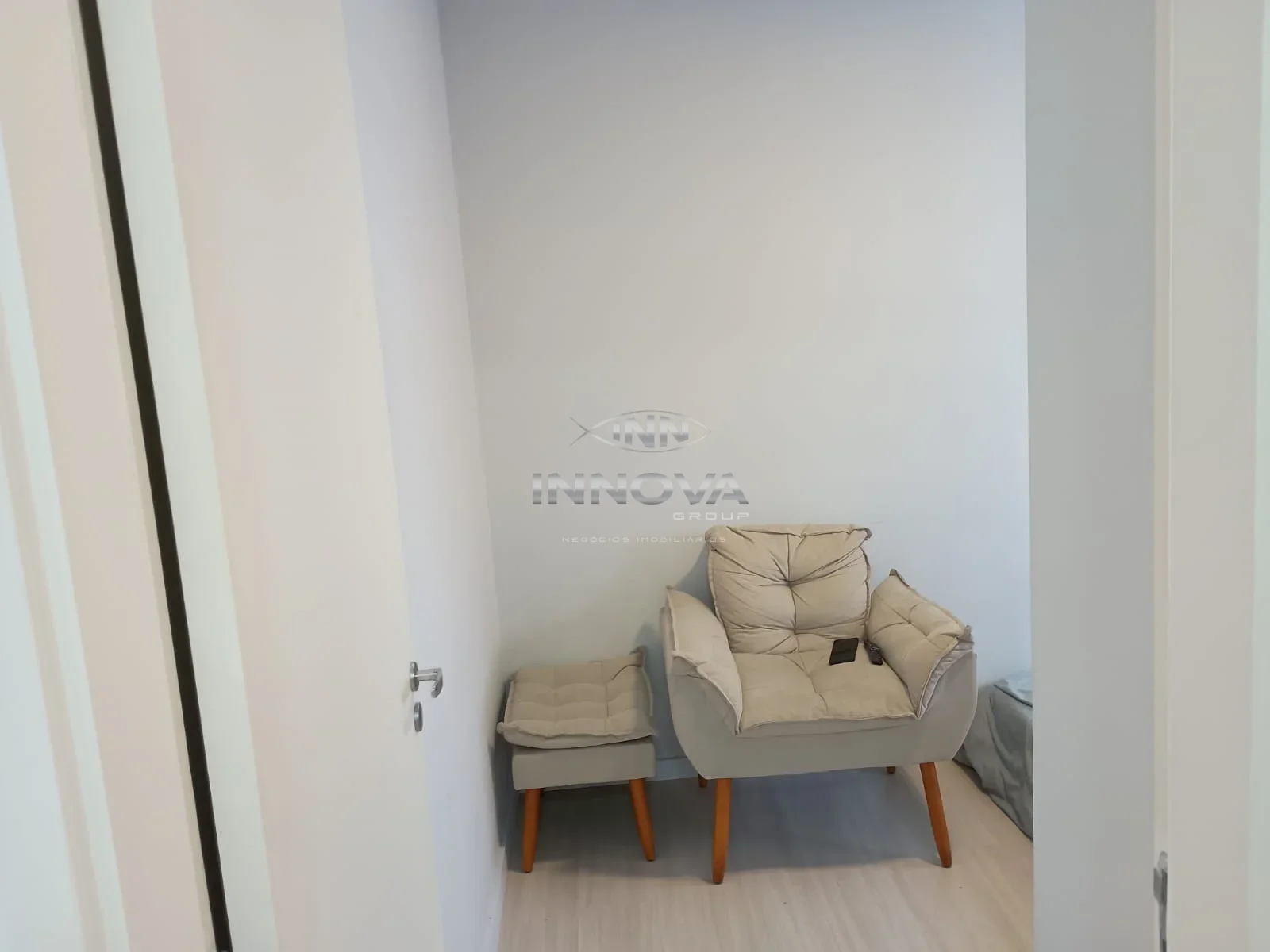 Apartamento para venda, 45m², 2 dormitórios, sacada, vaga e lazer, no Jd Santa Tereza, Carapicuiba — Miniatura 5
