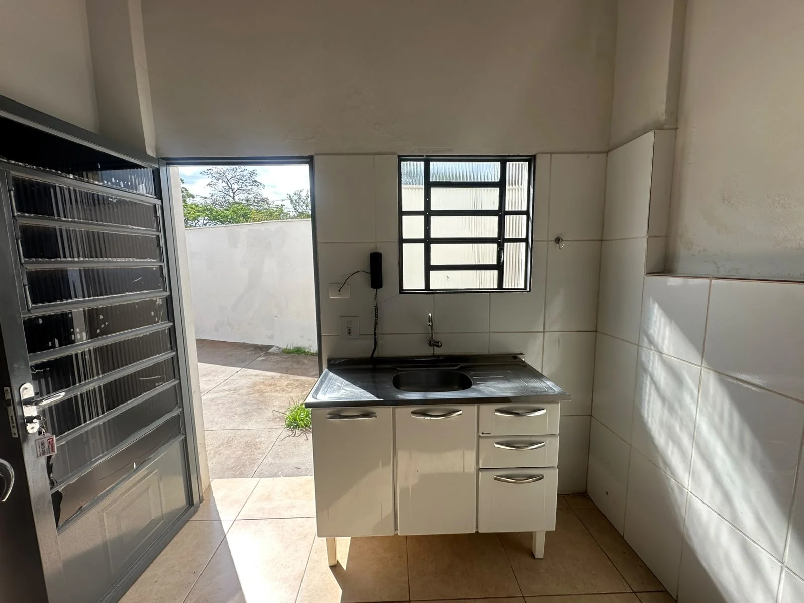 KITNET LOCAÇÃO - VILA MARGARIDA — Miniatura 3
