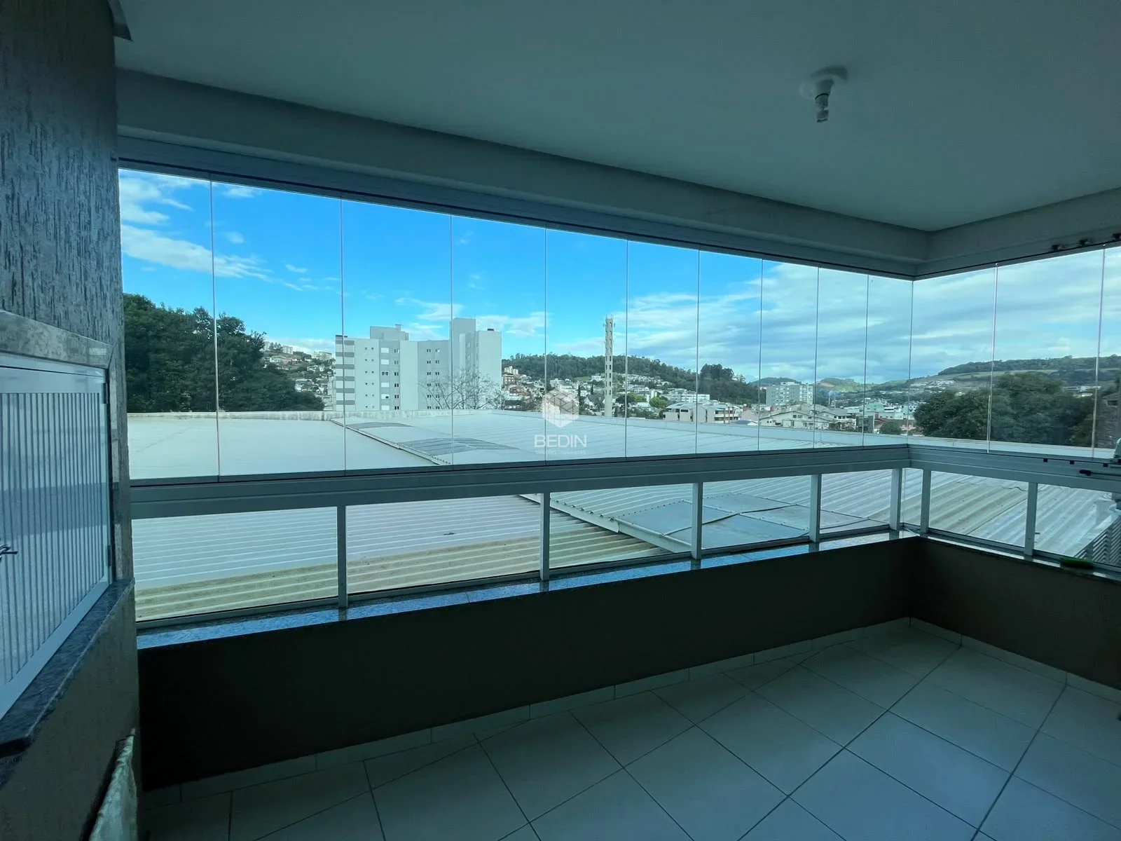 Apartamento 3 dormitórios à venda no Centro da cidade de Serafina Corrêa - RS